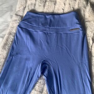 Whitney Simmons gymshark leggings